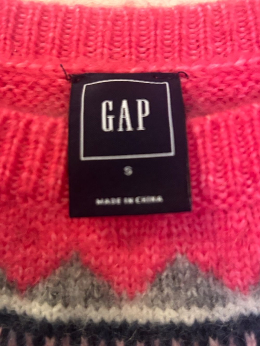 GAP Vibrant Pink and Black Crew Neck Sweater - Picture 2 of 6